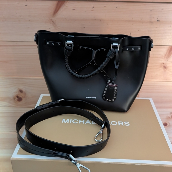 Michael Kors Black Leather Tote with Braided Handles. BEAUTIFUL - Picture 2 of 3